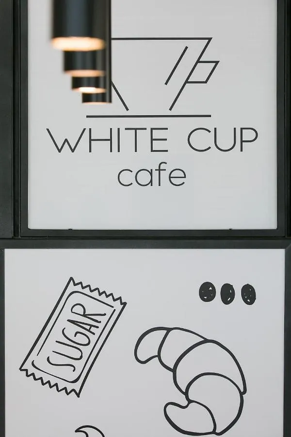White 9 Bed & Breakfast Thessaloniki