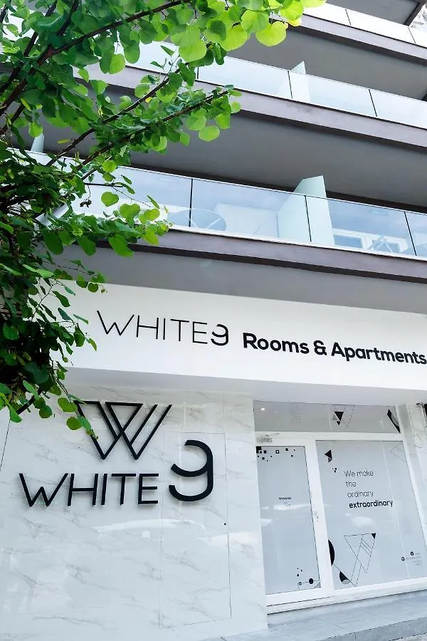 White 9 Bed & Breakfast Thessaloniki